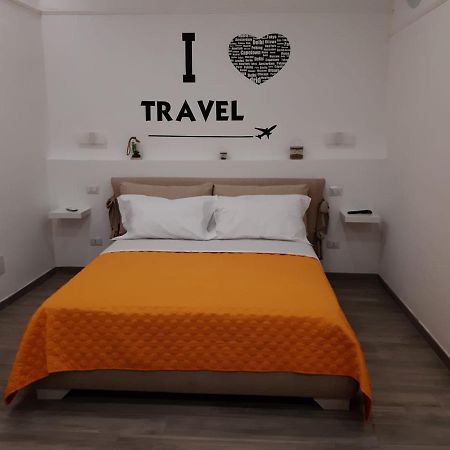 Travel Home Помпей Екстериор снимка